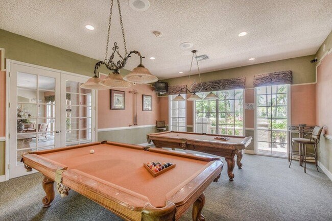 Building Photo - 284 Village Blvd