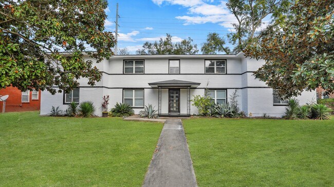 Front Exterior - 22 Thackery Plz