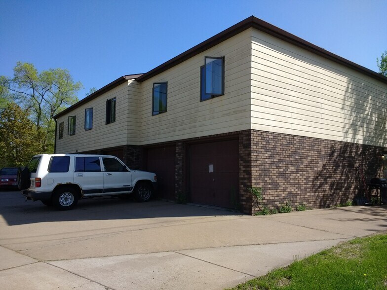 Building Photo - 303 Talmadge St