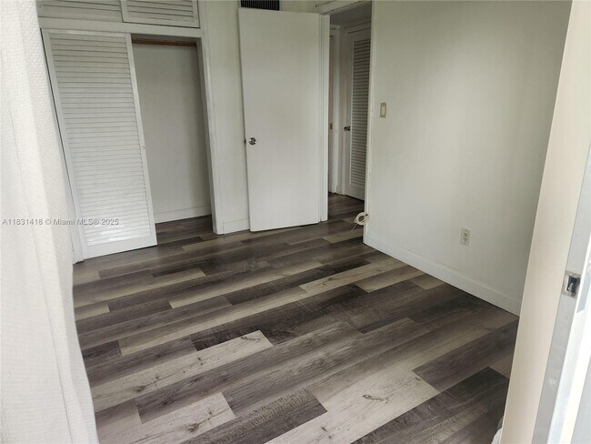 Building Photo - 7505 SW 82nd St