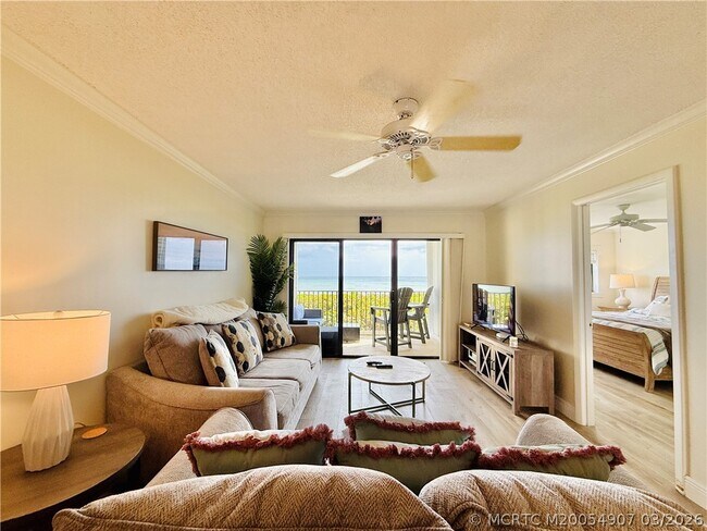 Building Photo - 7410 S Ocean Dr