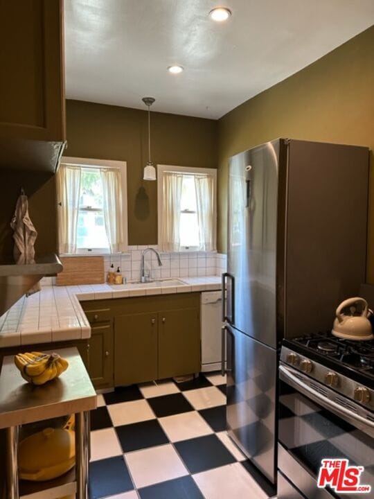 Building Photo - 1207 S Ogden Dr