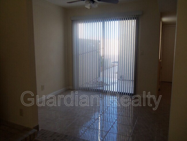 Building Photo - 2639 Jacyra Ave