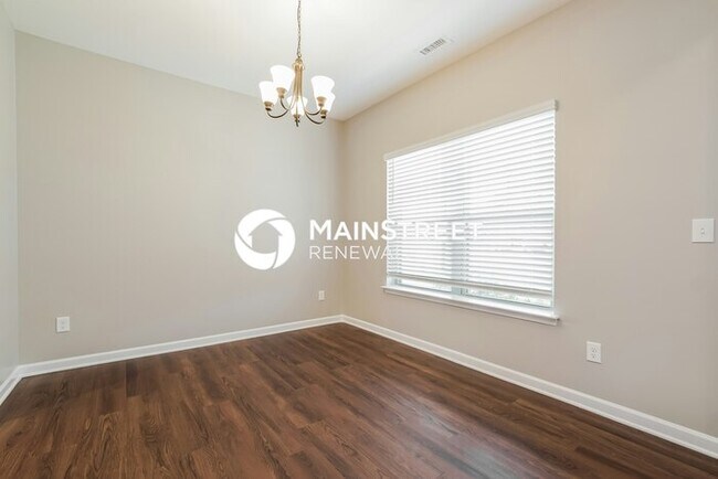 Building Photo - 3 Bedroom Pet-Friendly Home in Youngsville...