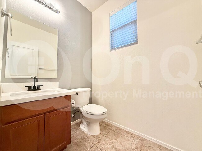 Building Photo - 4138 E Thunderheart Trail