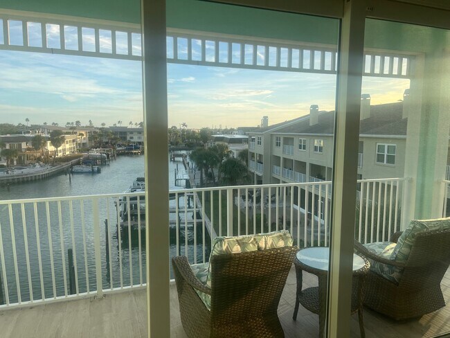 Building Photo - 11715 1st St E