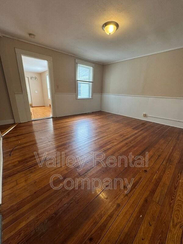 Building Photo - 46 Old Amherst Rd