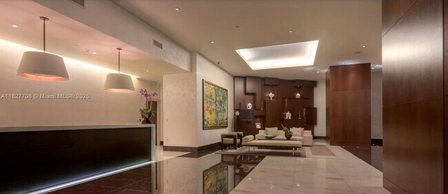 Building Photo - 200 Biscayne Blvd Way