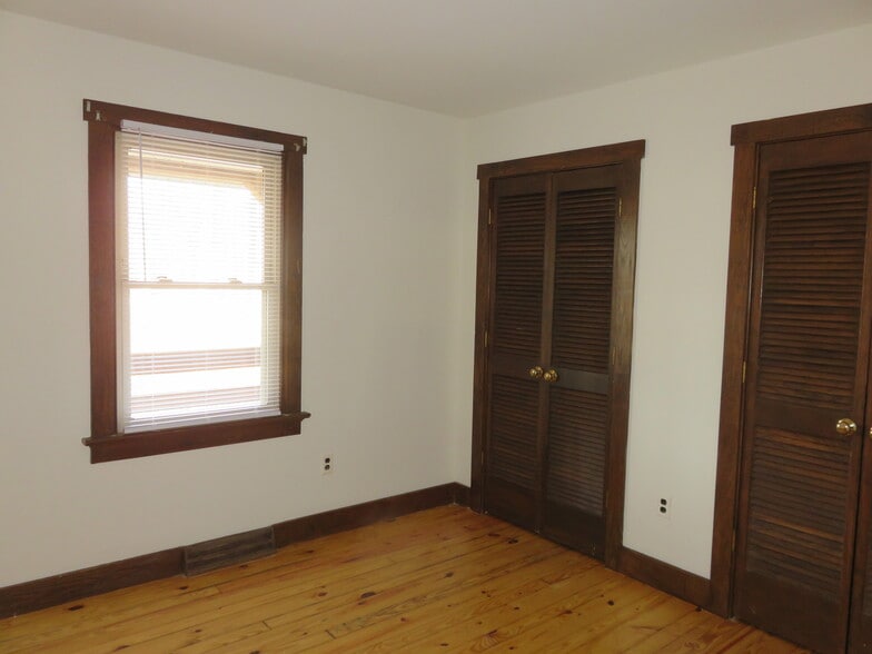 Building Photo - 4261 Old Buckingham Rd