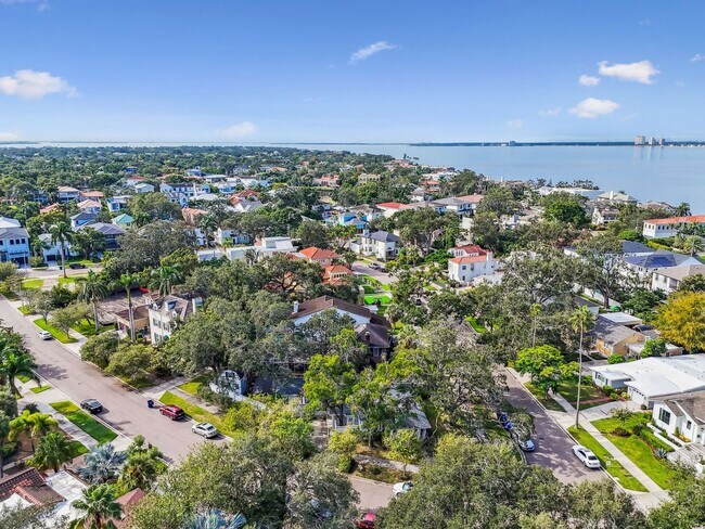 Building Photo - Beautiful Home on Davis Island