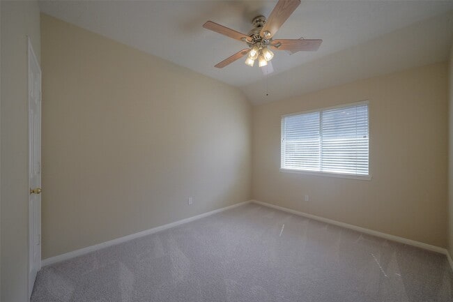 Building Photo - 39 Belcarra Pl