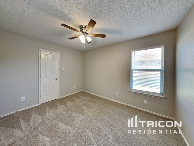 Building Photo - 6621 Swainson Trail