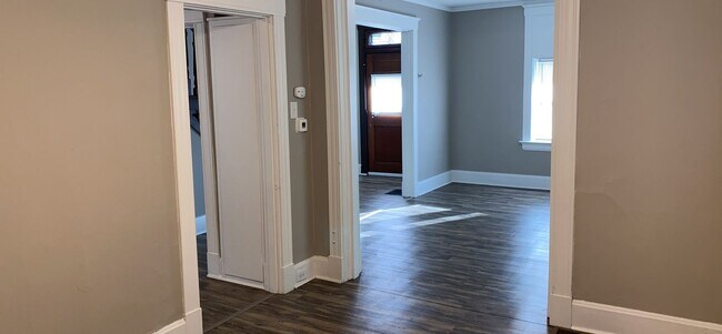 Building Photo - 2009 Ryan Ave