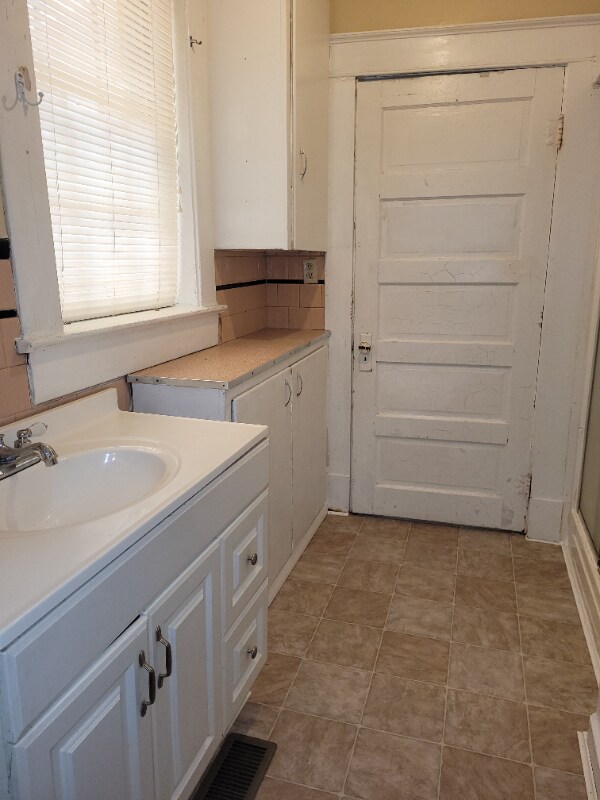 Building Photo - 1717 S W St