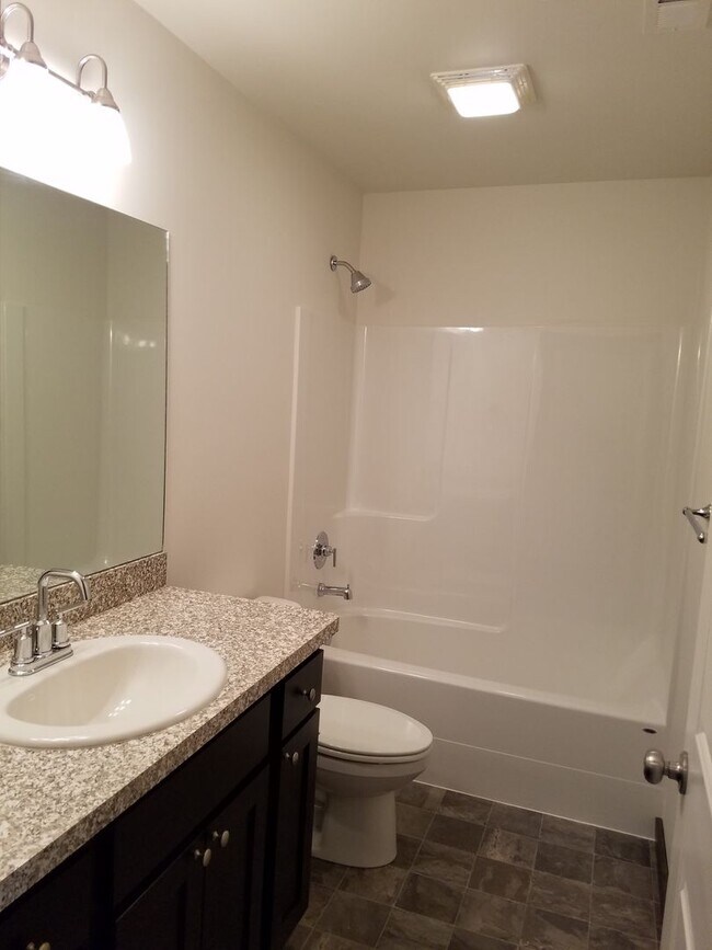 Building Photo - 1502 Butler Creek Ave