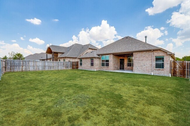 Building Photo - 4005 Gray Wolf Dr