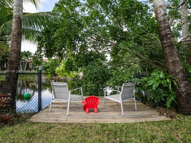 Building Photo - 511 SW 168th Ave