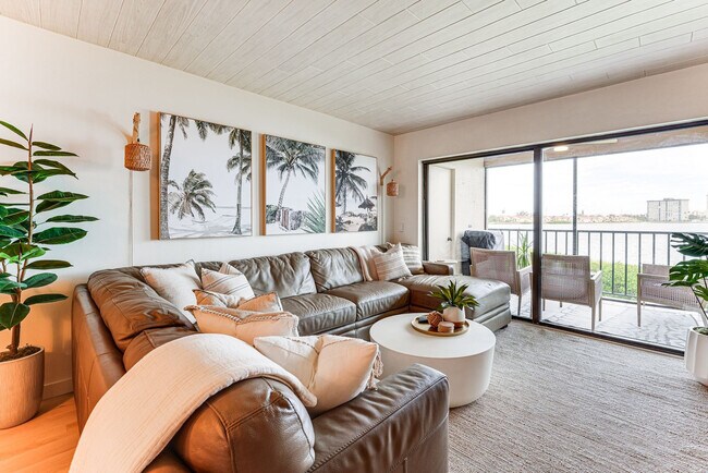 Building Photo - 6218 Palma Del Mar Blvd S