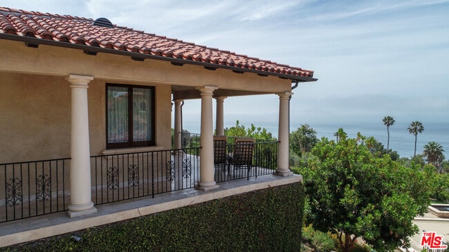 Building Photo - 3775 Puerco Canyon Rd