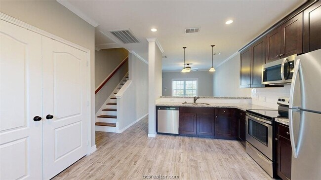 Building Photo - 301 Southwest Pkwy