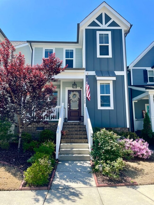 Building Photo - Incredible 3BD, 2.5BA Home in Wendell Fall...