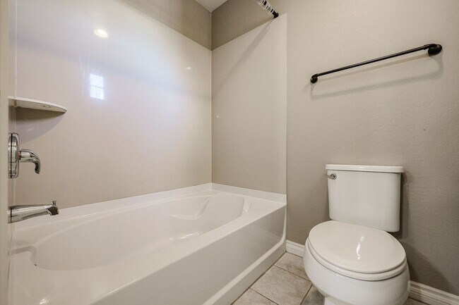 Building Photo - COMING SOON! Great Location!Stunning 6-bedroom Plus 7, 4.5-bathroom home located in Chandler