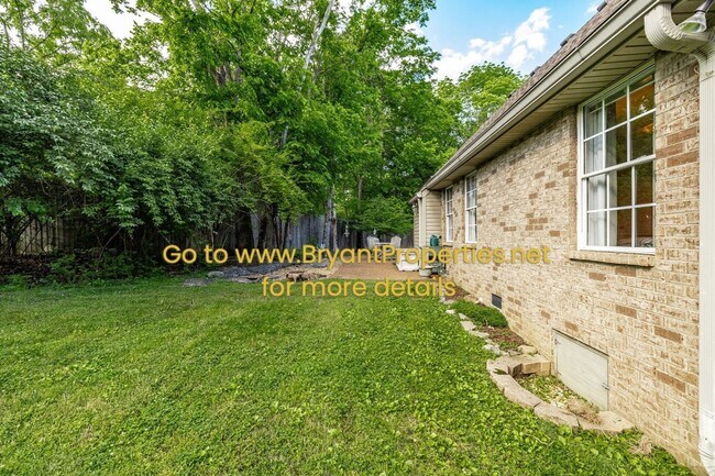 Building Photo - Madison/Rivergate Area - 3 Bedroom, 2.5 Baths