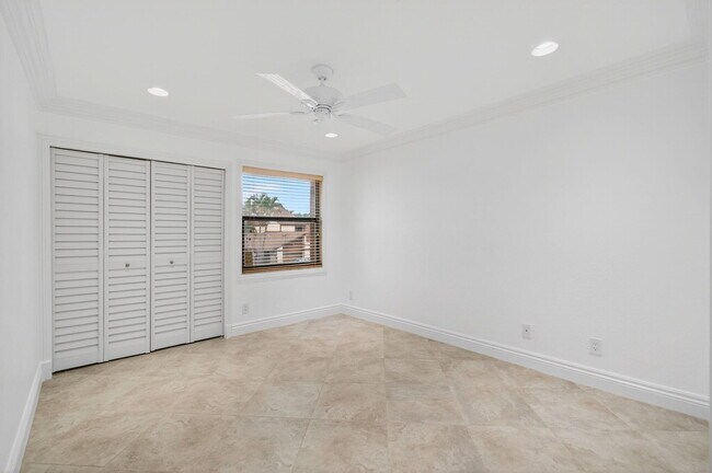Building Photo - 3770 Blue Ridge Rd
