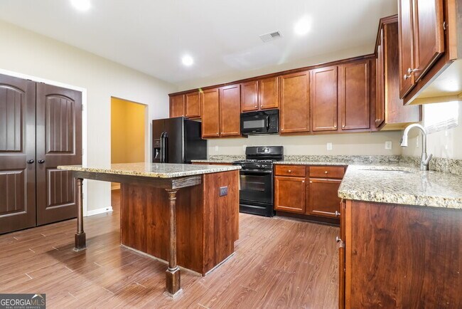 Building Photo - 2107 Juniper Ives Ct SE