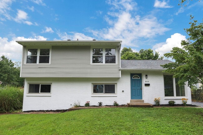 Primary Photo - 869 Afton-