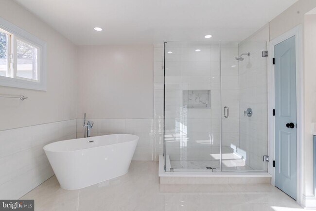 Building Photo - 5717 Station Rd