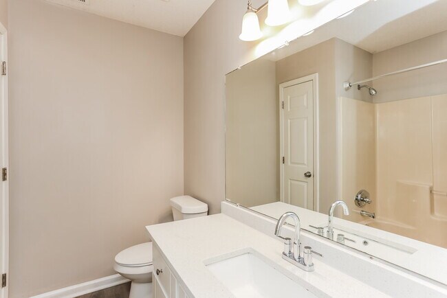 Building Photo - 130 Harriette Dr