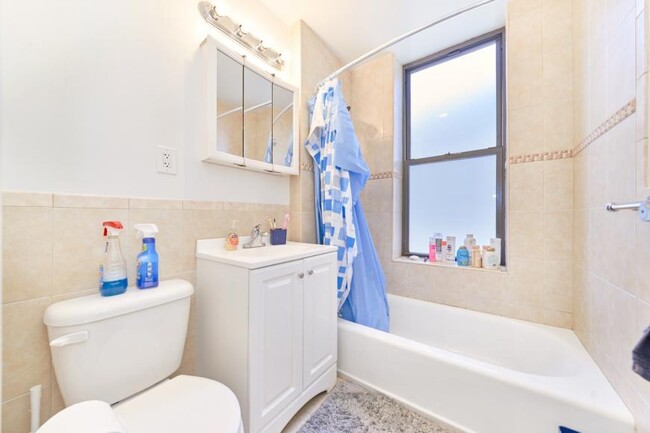 Building Photo - 2 bedroom in New York NY 10031