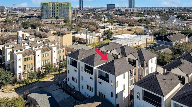 Building Photo - 2114 Mason St