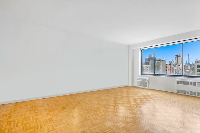 Building Photo - 382 Central Prk W