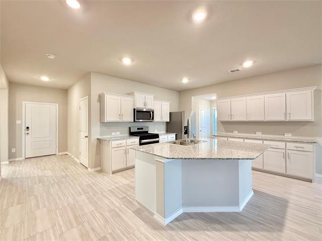 Building Photo - 8420 Hollymead Ln