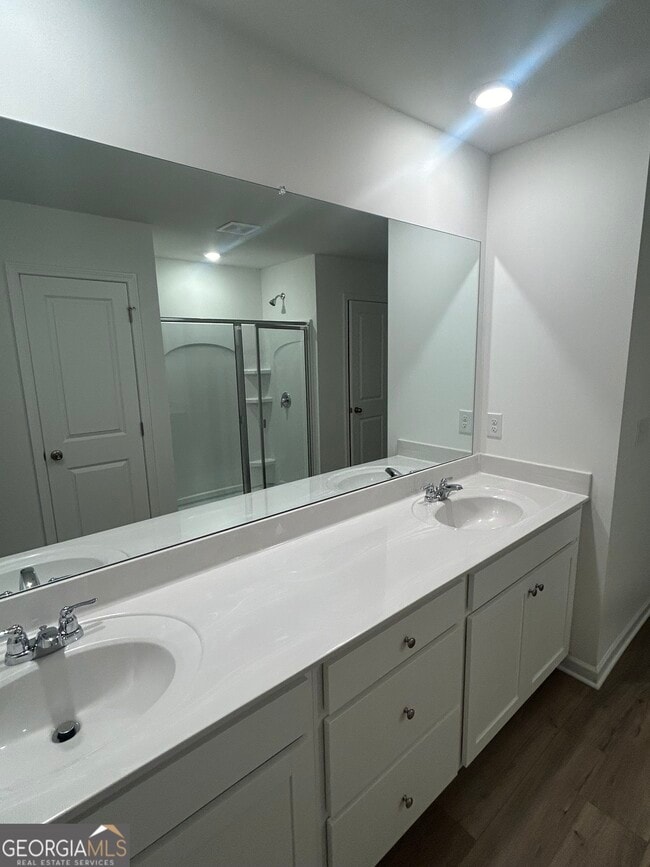 Building Photo - 160 Vision St