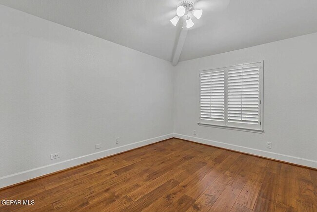 Building Photo - 6528 Calle Placido Dr