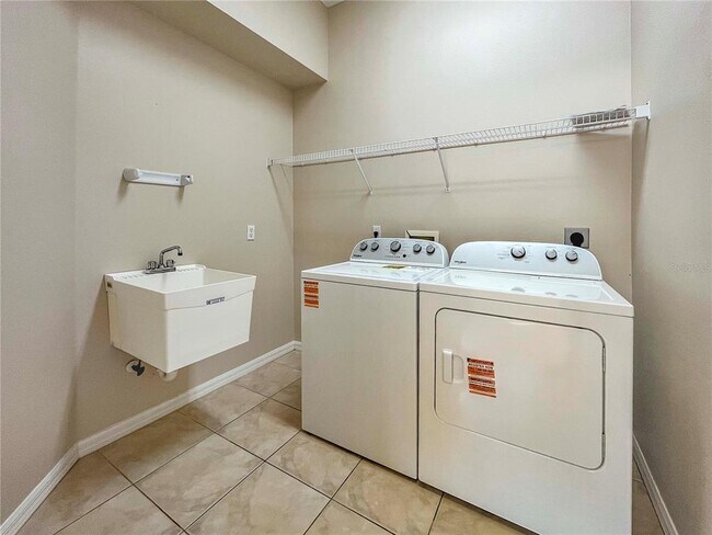 Building Photo - 1782 Summer Breeze Way