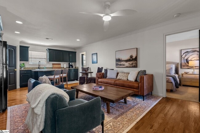 Building Photo - 7 Hamilton Ave