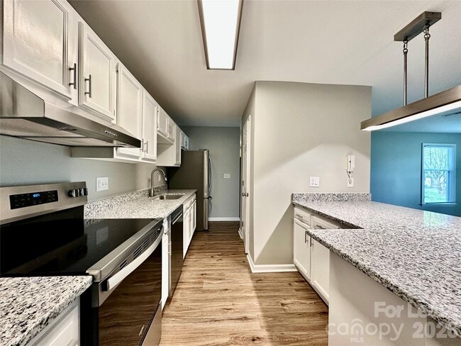 Building Photo - 10240 Rose Meadow Ln