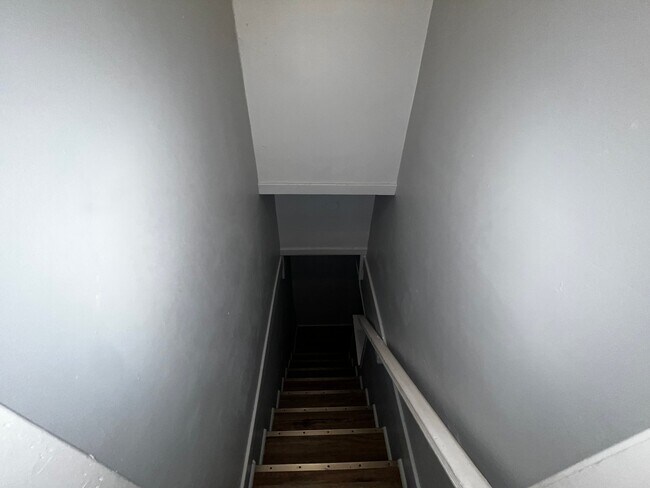 Building Photo - 346 W 113th St