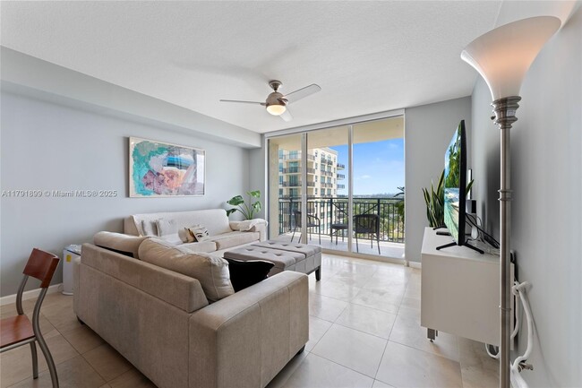 Building Photo - 610 W Las Olas Blvd