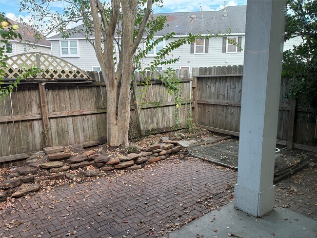 Building Photo - 13130 Cressida Glen Ln