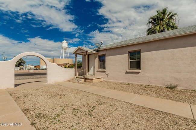 Building Photo - 143 W Pima Ave