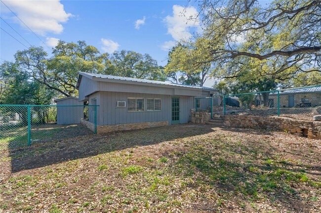 Building Photo - 203 Laguna Vista Dr