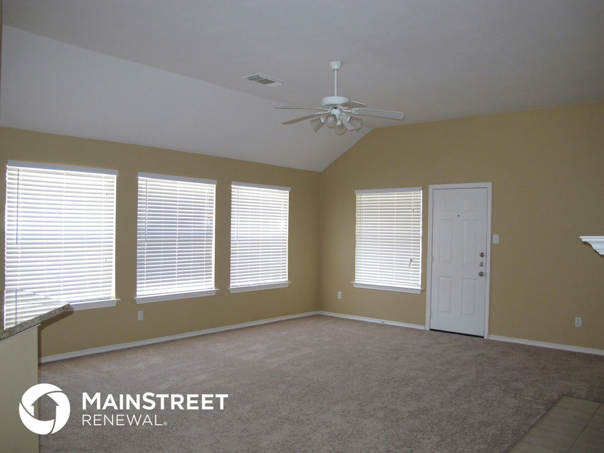 Building Photo - 19034 Piney Way Dr