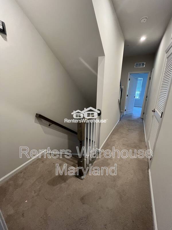 Building Photo - 201 S Macon St.