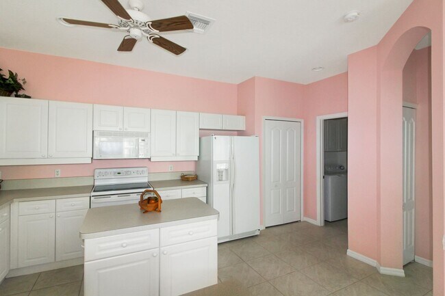 Building Photo - Pelican Pointe Seasonal Villa for Rent