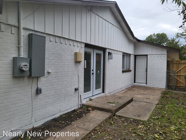Building Photo - 3 br, 2 bath House - 1213 Carroll Dr